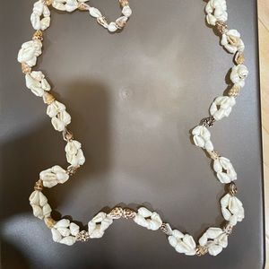 2 Sea shell neclaces